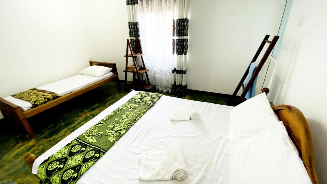 Madiha Surf House Lanka Hotel Matara Luaran gambar