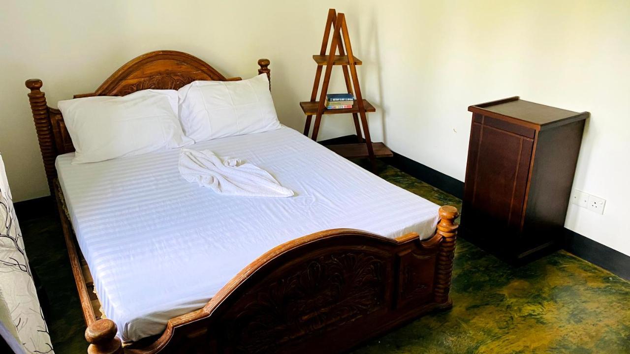 Madiha Surf House Lanka Hotel Matara Luaran gambar